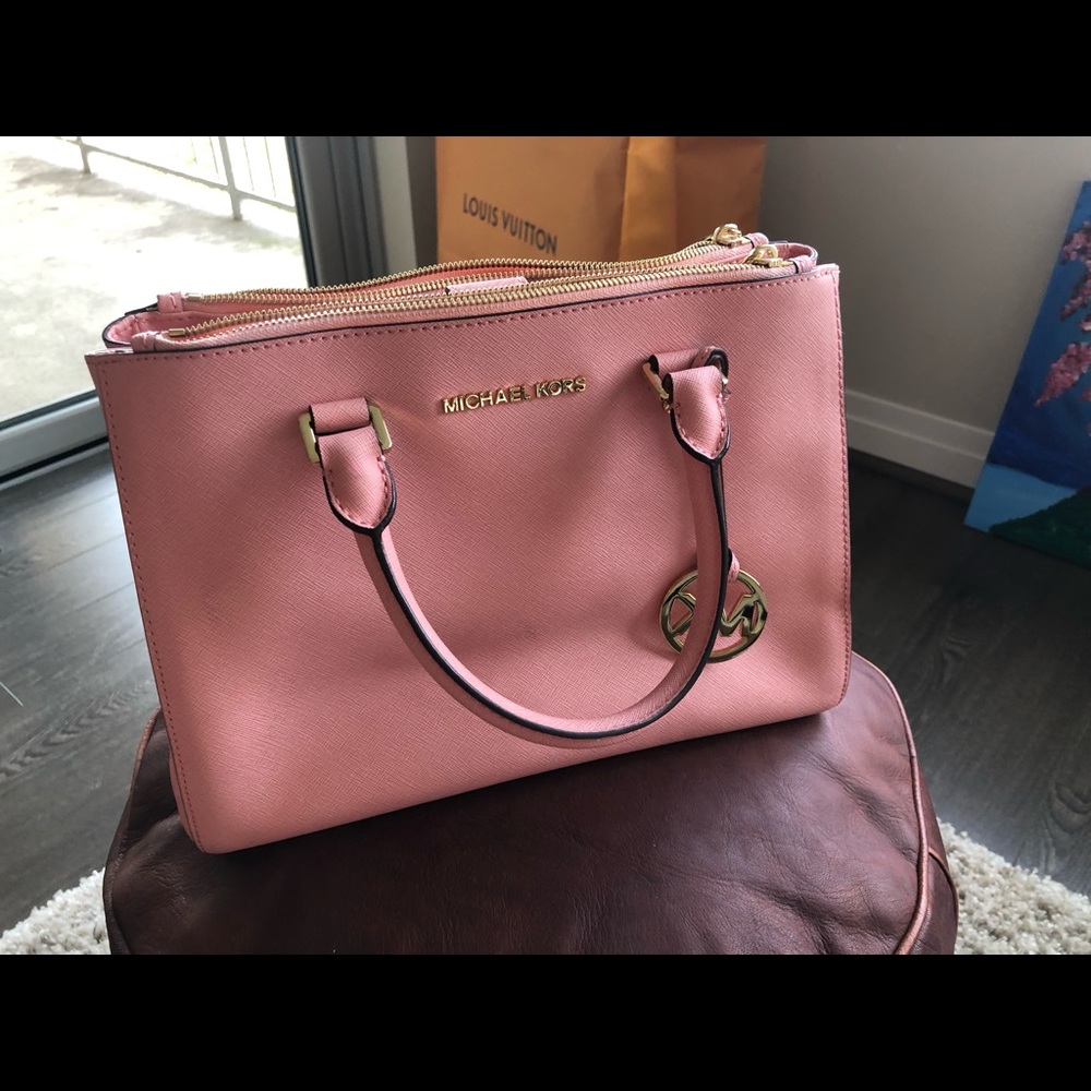 Michael Kors Pink HandBag